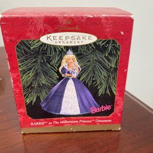 Hallmark Keepsake Holiday 1999 Barbie Ornament